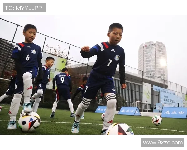 打篮球的乐趣与魅力探秘让我们一起感受这项运动的无限乐趣与团队精神